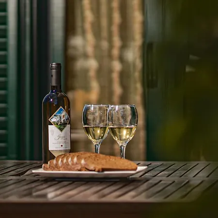 Joya Luxury Villas Kypseli