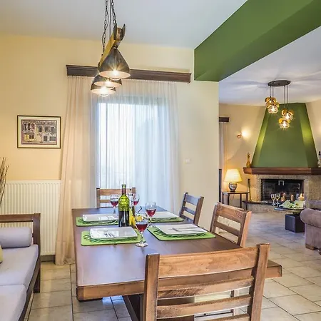 Joya Luxury Villa Kypseli