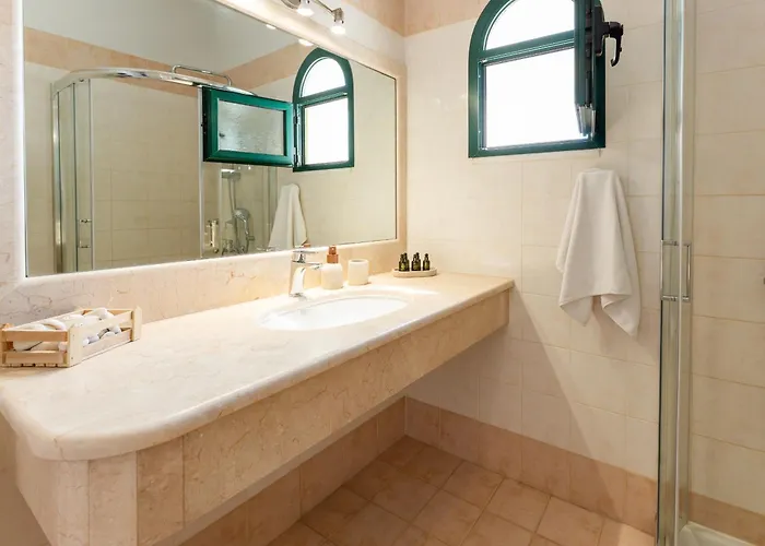 Joya Luxury